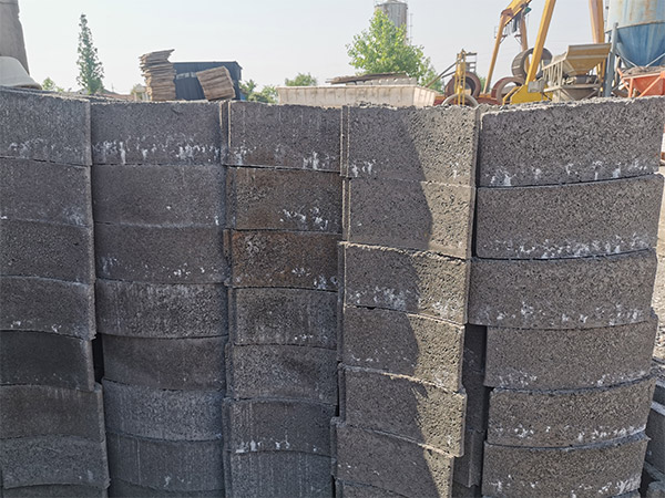 襄陽(yáng)路沿石工程案例